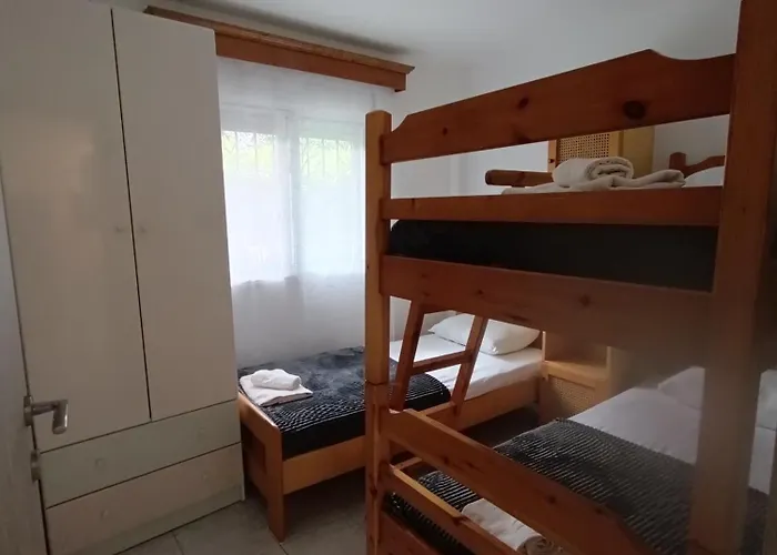 Dora Family Apartmán *